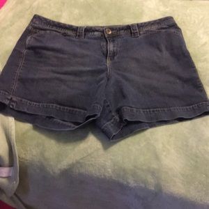 Venezia (Lane Bryant) Jean Shorts Size 18